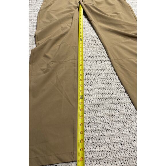 Fabletics Perfomance Golf Only Pant Classic Fit Mens Sz 35 x 34 (32) Tan Stretch - Picture 4 of 8